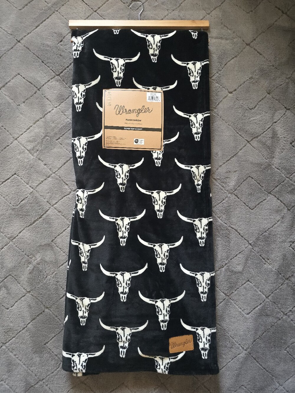 NEW Wrangler Black and White Skull Plush Throw